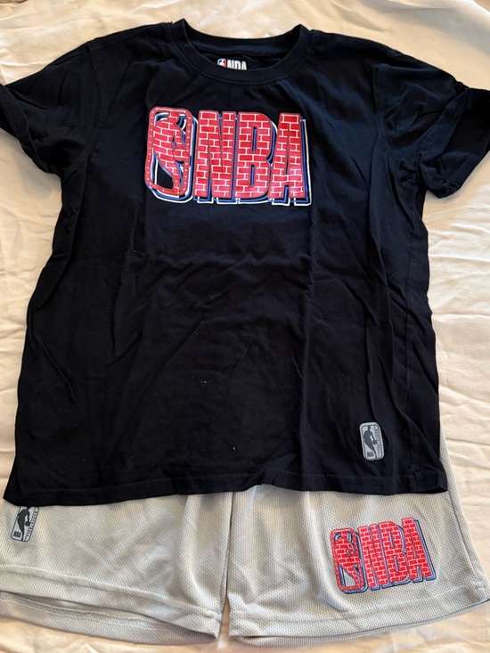 NBA Other - NBA Kids 2-Piece Outfit Set Black Graphic T-Shirt & Gray Mesh Shorts Size 14-16